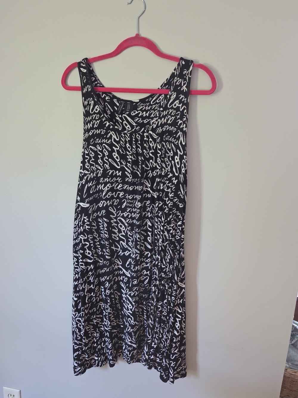 Sleeveless Nighthown Or Dress With Built In Bra